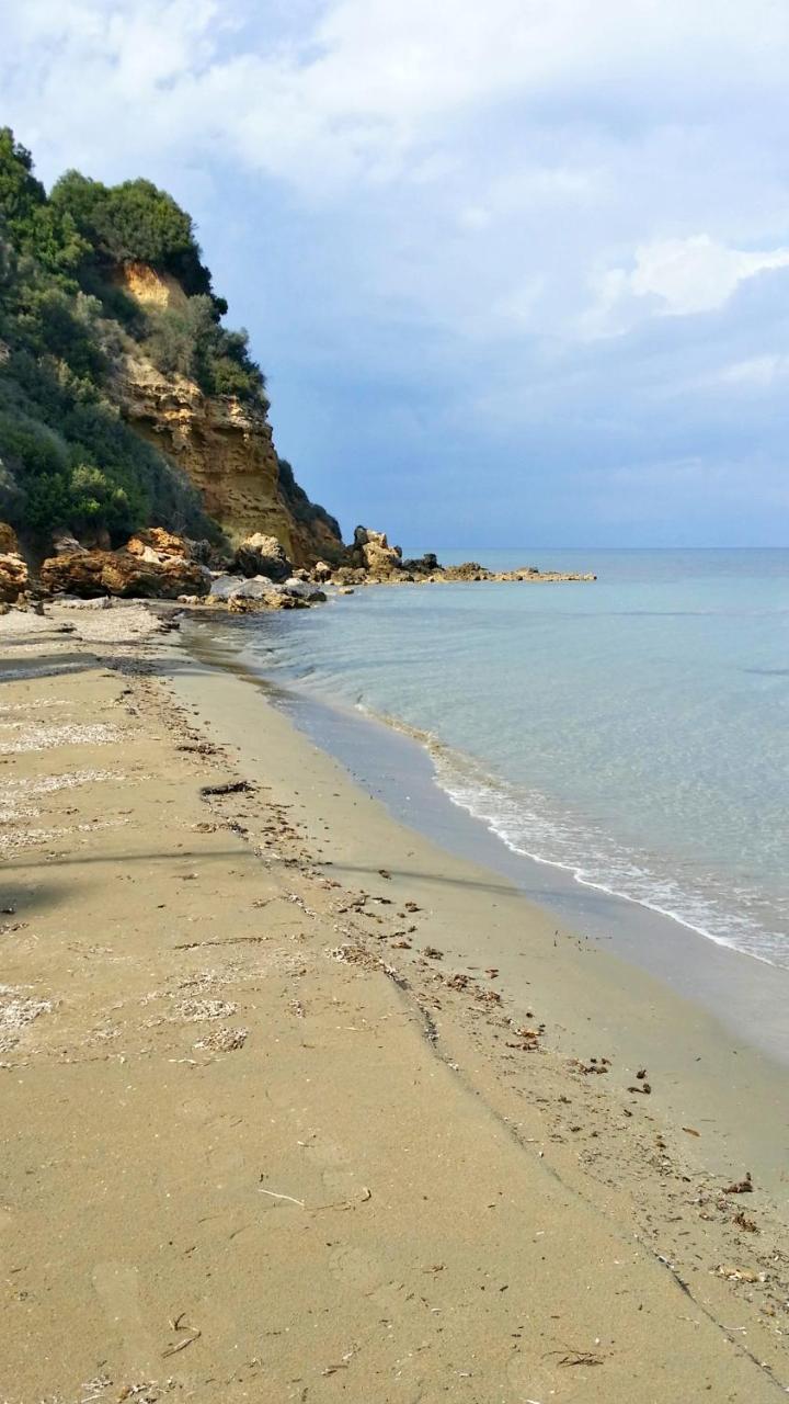 Bansala * Vounaria